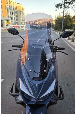 Motocam Küba Newcity 50 Ön Cam 2023-2026 Model 75cm Füme Renkli 4mm Uzun