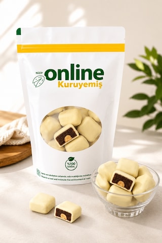 Beyaz Çikolatalı Bademli Hurma 1 Kg