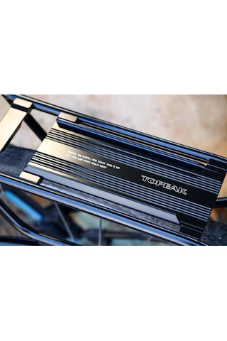 Topeak R1 Kadro Bağlantılı Gravel/Road Ön Bagaj 250447 Siyah - Kırmızı