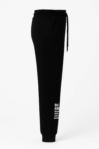 Trender 7378 Paça Baskılı 3 İp 5-14 Yaş 26kss2000039 Siyah Erkek Çocuk Eşofman Altı 7378 SIYAH