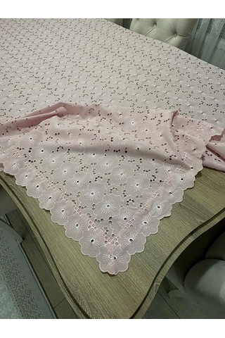 Brode Nakış Işlemeli Dertsiz Masa Örtüsü 150x250 Pudra