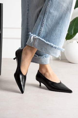 Shoetek Louod Kadın Stıletto İnce Topuklu Kırışık Siyah Deri Siyah