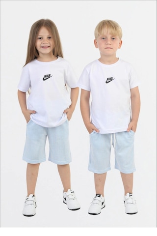 Unisex Çocuk Beyaz Logo Baskılı Tişört Ve Yeşil Çizgili Şort Yazlık İkili Takım Yeşil Mavi Boncukk Srttkmn001
