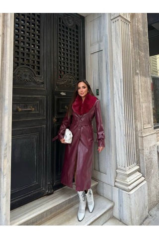 Duygudan Kemerli, Kürk Detaylı Uzun Deri Kadın Kaban - Bordo