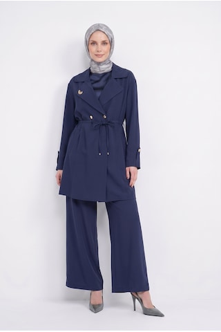 Armine Trend Broş Detaylı Kruvaze Yaka Tesettür Pantolonlu İkili Takım Lacivert 26yt6116