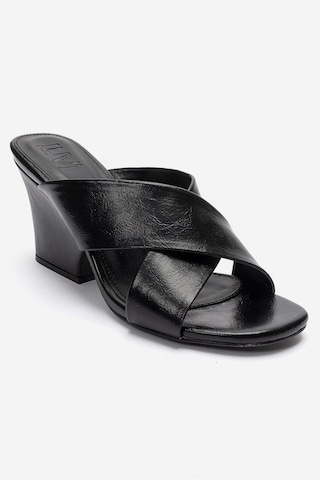 Luvishoes Yavın Siyah Çapraz Bantlı Kadın Dolgu Topuklu Terlik