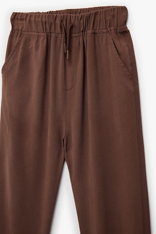 Koton Erkek Çocuk Beli Bağcıklı Viskon Karışımlı Jogger Pantolon Kahve