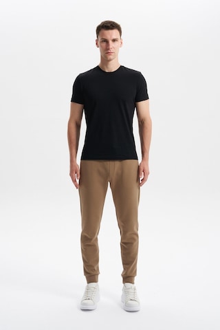 AR-MA Arma Erkek Slim Fit Basic Interlok Dar Paça Eşofman Altı Arka Ve Ön Cepler Gizli Fermuarlı %80 Pamuk %14 Polyester %6 Elastane K30174998802 Gri Açık