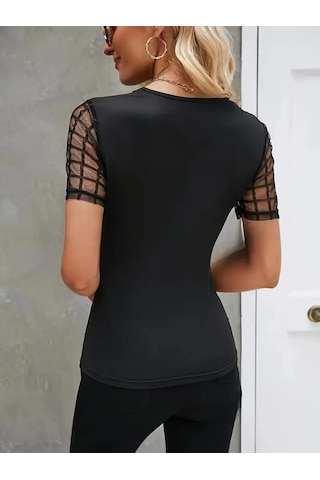 Gülsüm Aydın Kadın Kısa Kollu Yakası Açık Damla Ağ Tül Detaylı Viskon Bluz Siyah
