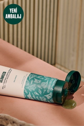 The Body Shop Seaweed Gözenek Temizleyici Yüz Peelingi 125 Ml - Karma Ciltlere Özel Yağ Dengeleyici