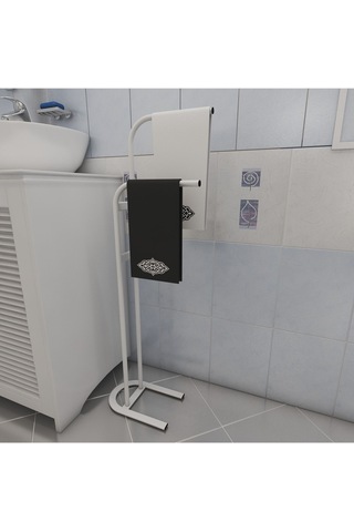 Retro Beyaz Banyo Havluluğu Banyo Düzenleyici Konsept Havlu Beyaz