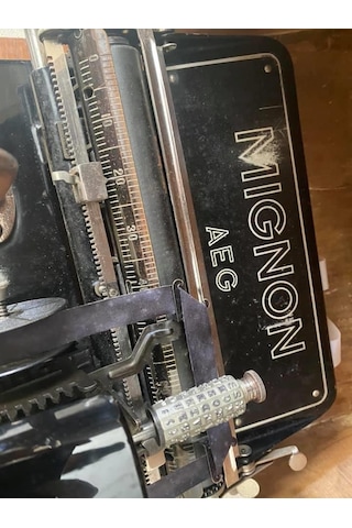 AEG Mignon Model 4 Antika Daktilo - Koleksiyonluk Ahşap Kasalı Daktilo No2