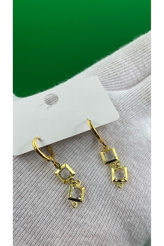 Kadın Gold Renk Kare Zirkon Taşlı Sallantılı Küpe Altın