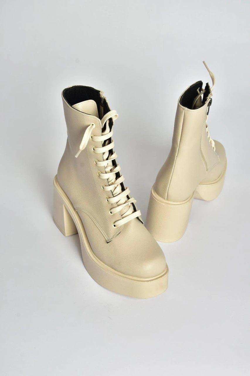 Fox Shoes V726681509 Bej Kalın Topuklu Bağcıklı Kadın Bot Bej-suni Deri