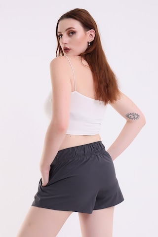 Winmoda34 Kadın Spor Şortlu Tenis Eteği 2 Cepli Gri