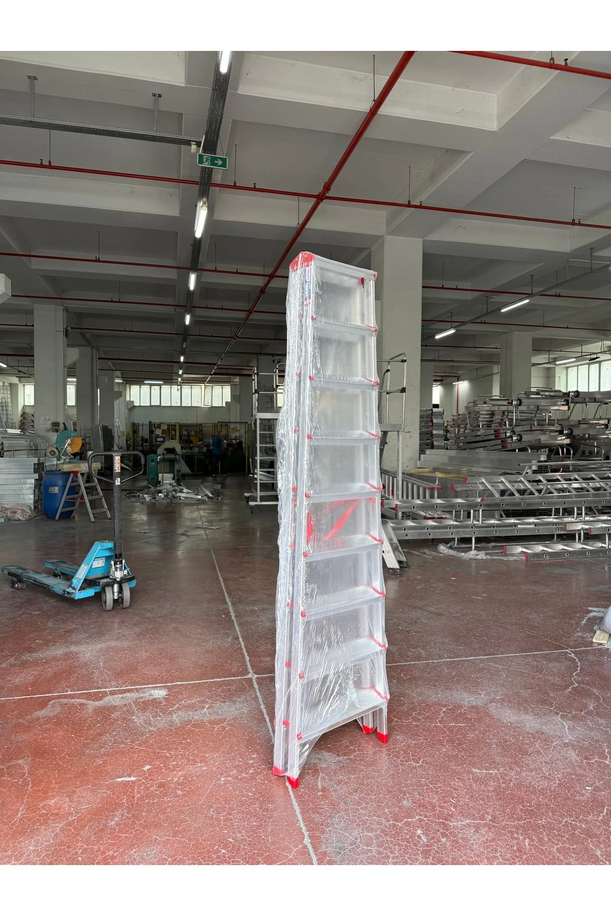 Akrobat Merdiven 9 Basamaklı Çift Çıkışlı Alüminyum Merdiven Basamak Sayısı:9 Basamaklı