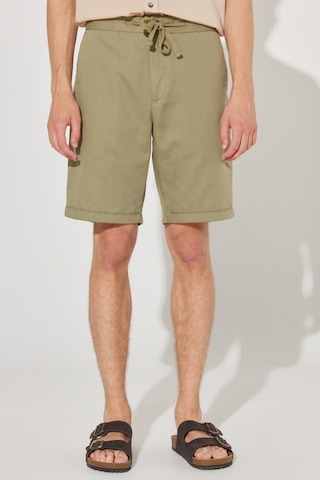 Lee Regular Fit Normal Kesim %100 Pamuk Normal Bel Haki Chino Şort L231406801 Haki