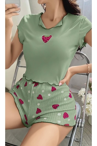 Findit Yeşil Çilek Desenli Askılı Şortlu Pijama Takım Yeşil