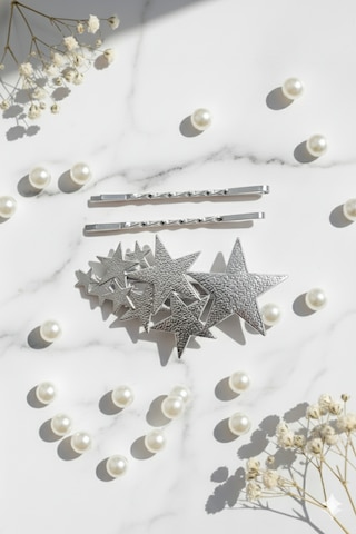 Yıldız Desneli Metal Toka Ve 2 Adet Tel Toka, Toplam Üç Adet Metal Toka Gümüş