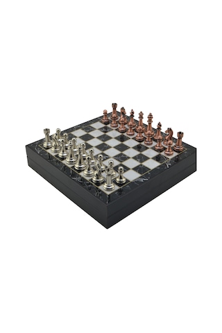 Gifthome Orta Boy Antik Metal Klasik Satranç Takımı Ve Mermer Desenli Sandıklı Mdf Tahtası 30x30x6 Cm.