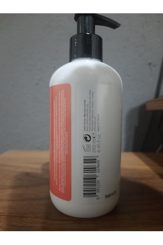 Nemlendirici Şeftali Vücut Losyonu 250ml