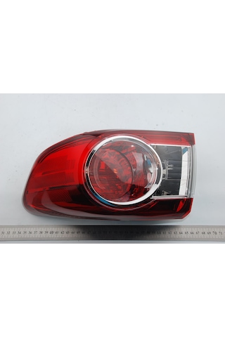Cn Sağ Stop Dış Duylu Toyota Corolla 2010-2013 Uyumlu 8155102650