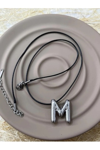 Premium Gümüş Renk Parlak M Harf 316l Çelik Kolye 45cm Uzunluk Gümüş - Siyah