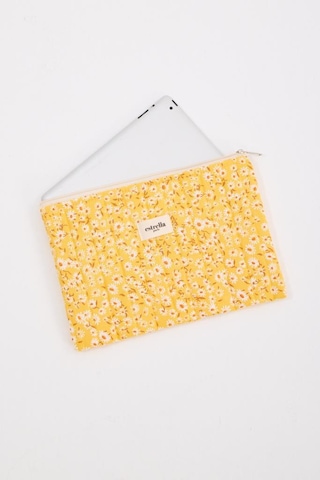 Estrella Paris Nobel Tablet Çantası Kılıfı Papatya Sarı 11 İnç 31 X 21 Cm