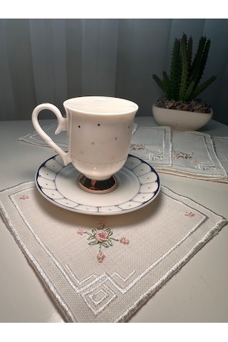 Rokoko El İşlemesi Kahve Sunumluk Peçetesi Keten 6 Parça Beyaz - Krem