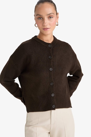 Defacto Regular Fit Bisiklet Yaka Düğmeli Triko Hırka F3031ax25wnbn304 Kahve