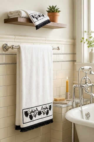 Havlu 50 Cm X 90 Cm - Çiçek Desenli - Nakışlı - Hassas Tuşeli - Yumuşak - Su Emici - 100% Pamuk Açik Gri