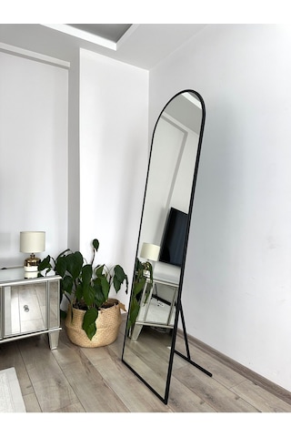 Effe Siyah Metal Çerçeveli 180x50 Cm Oval Ayaklı Boy Aynası
