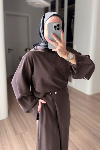Ka Hijab Kruvaze Pantolonlu Salaş Takım - Kahverengi