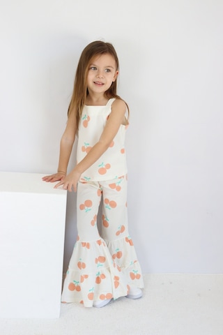 Kıpırık Baby Kız Çocuk Ekru Kiraz Desenli İspanyol Paça Pantalonlu Takım-1170 Ekru