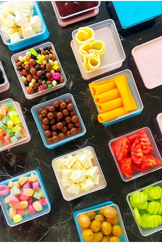 8'li Saklama Kabı Kahvaltılık Çerezlik Darbelere Dayanıklı Set Çok Renkli