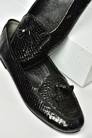 Fox Shoes R667001203 Siyah Baskı Hakiki Deri Babet Siyah