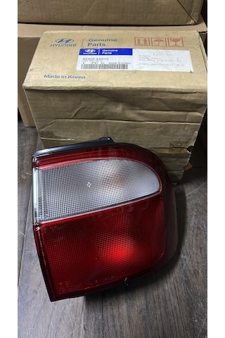 Hyundaı Starex Sağ Dış Arka Stop Lambası 1997-2001 Mobis 92402-4a010