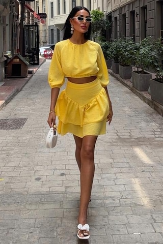 Crop Bluz Ve Kat Kat Etekli Takım 10207 Altın