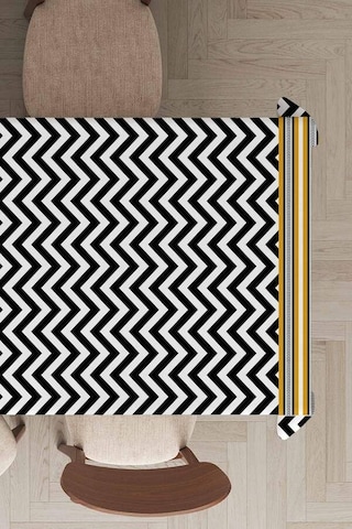 Siyah Zigzag Desenli Dokuma Leke Tutmaz Masa Örtüsü Mso433n11