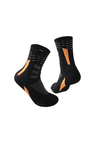 Monyee Erkek Spor Çorapları: Nylon Orta Boy, Soluklastırıcı, Ter Emici, Antipatlama Basketbol Futbol Koşu Çorap Siyah-turuncu Desenli Siyah