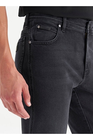 Erkek Straight Denim Pantolon Wrangler Siyah