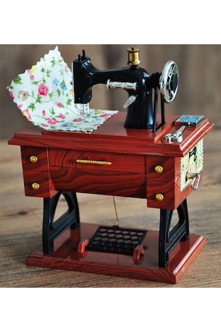 Kişiye Özel Nostaljik Tasarımlı Dikiş Makinesi Müzik Kutusu