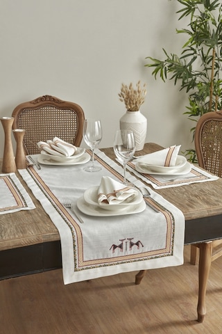 Karaca Home X Arslantepe Ekru Nakışlı Runner Set 200.20.01.0016