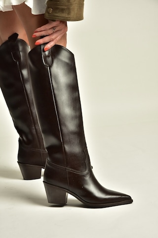 Fox Shoes Z922835109 Kahverengi Kalın Topuklu Kadın Çizme