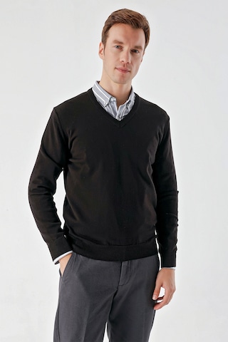 Morven Erkek Siyah Basic V Yaka Dynamic Fit Rahat Kesim Triko 25kc017004001 Siyah