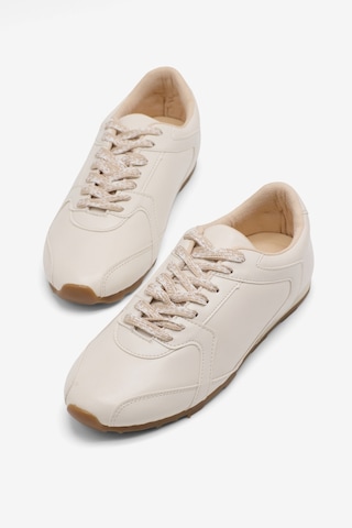 Tonny Black Kauçuk Taban Nefes Alabilen Bağcıklı Sneaker Kadın Bej Cilt Sneaker Tbklc010