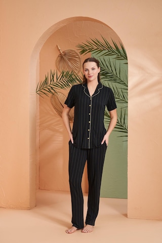 Pjs Kadın Gold Detaylı Çizgili Boydan Düğmeli Kısa Kol Pijama Takım Siyah