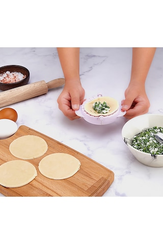 Pratik Ravioli Poğaça Çiğ Börek Mantı Kurabiye Kalıbı Plastik Beyaz