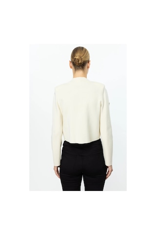 On Fashion Kadın Zımbalı Krem Hırka 59901 Krem