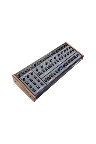 Sequential Oberheim Ob-x8m - Desktop Synthesizer Modül